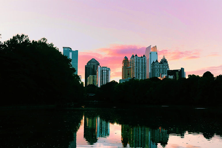 5 Days In Atlanta: Where To Stay and Play atlanta skyline at sunset