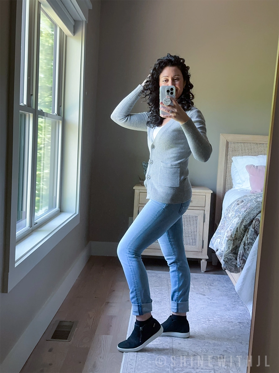 Ecco Soft Low Cut Zip Bootie Outfit
