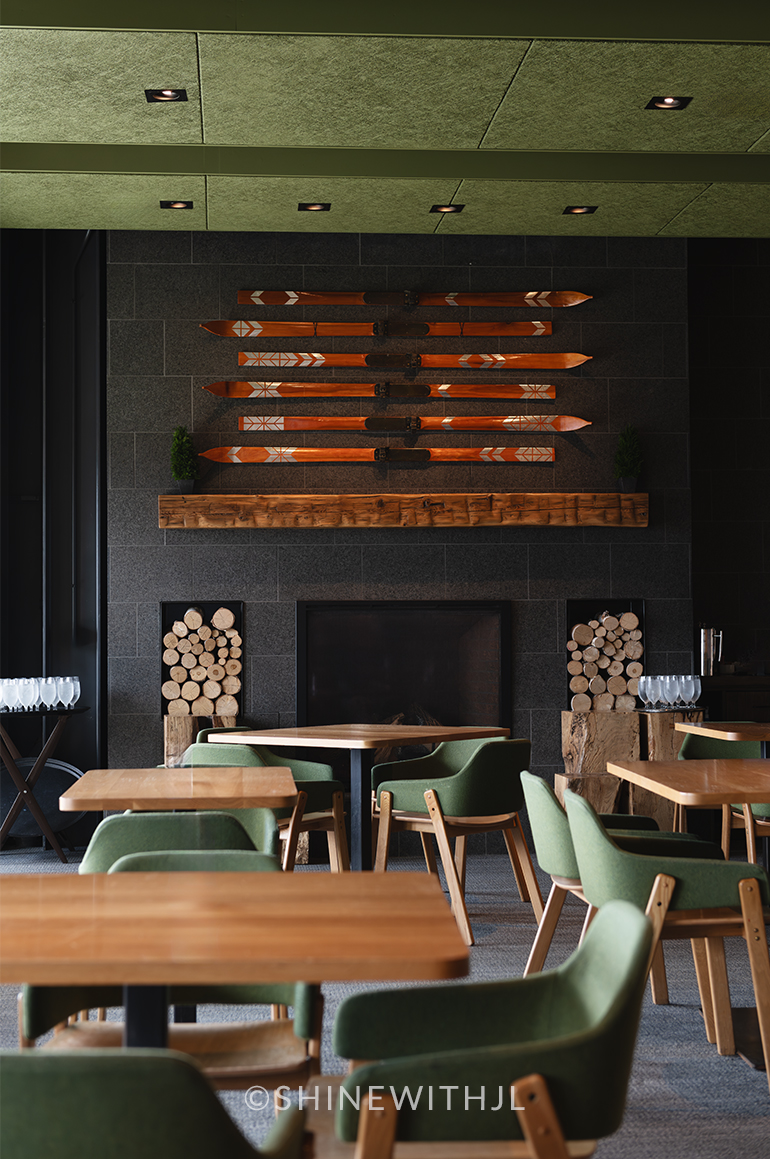 Modern rustic ski lodge design Switchback Grille Restaurant Bretton Woods