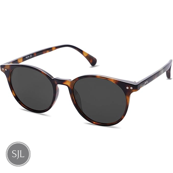 SOJOS polarized sunglasses for sunny spring days traveling Italy.