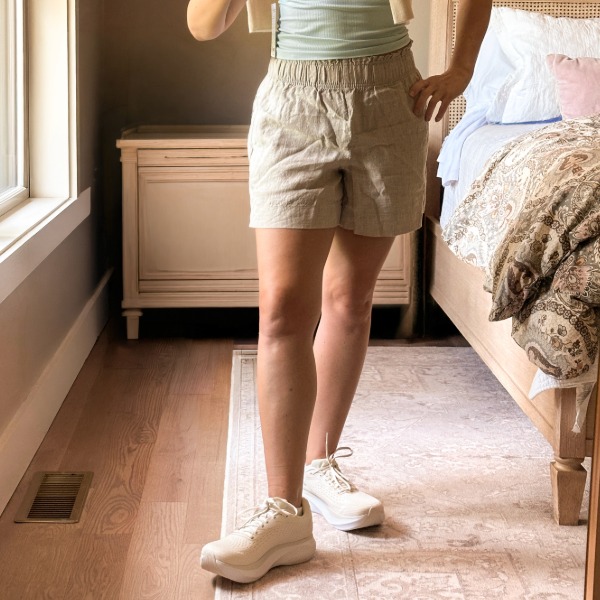Quince 100% European Linen High Waisted Shorts in Flax