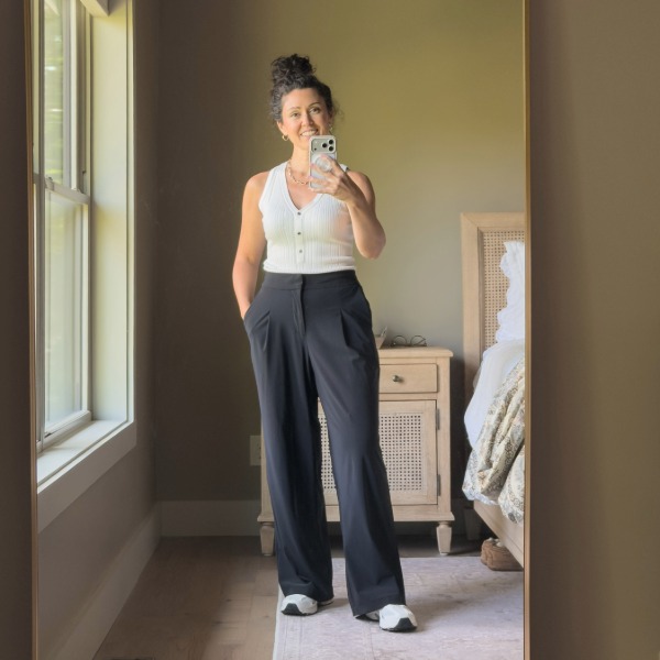 Black Athleta Pinnacle Wide-Leg Trouser Black Athleta Pinnacle wide-leg trousers styled for Barcelona