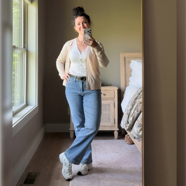 New Balance 530 Sea Salt Arid Stone for Barcelona New Balance 530 sneakers in Sea Salt and Arid Stone styled with trouser jeans and an oatmeal cardigan